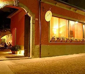 Otel Mamma Ciccia, Mandello del Lario