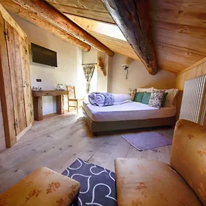 De L'all Farm stay