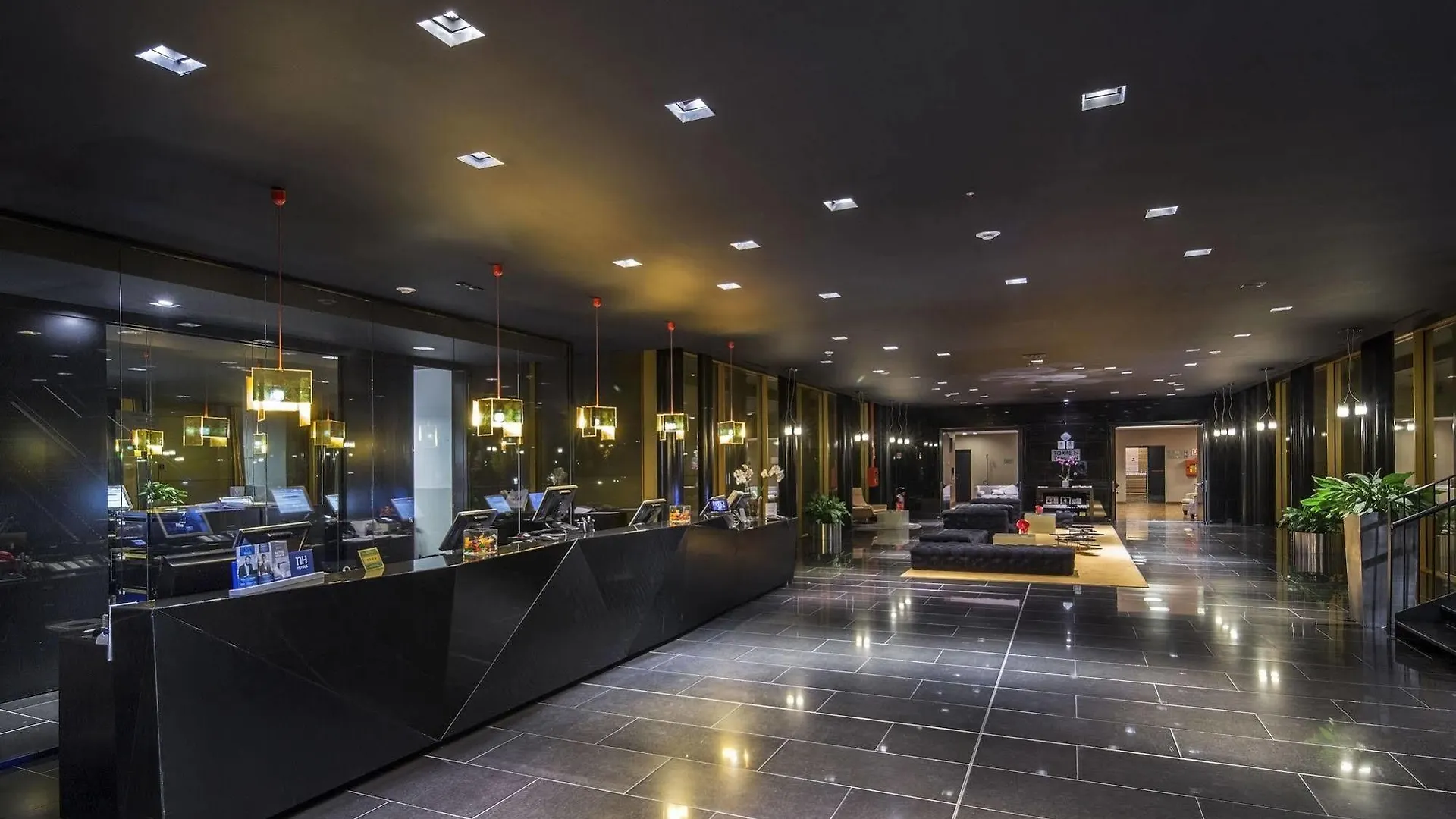 Nh Milano Fiera Hotel Rho 4*,