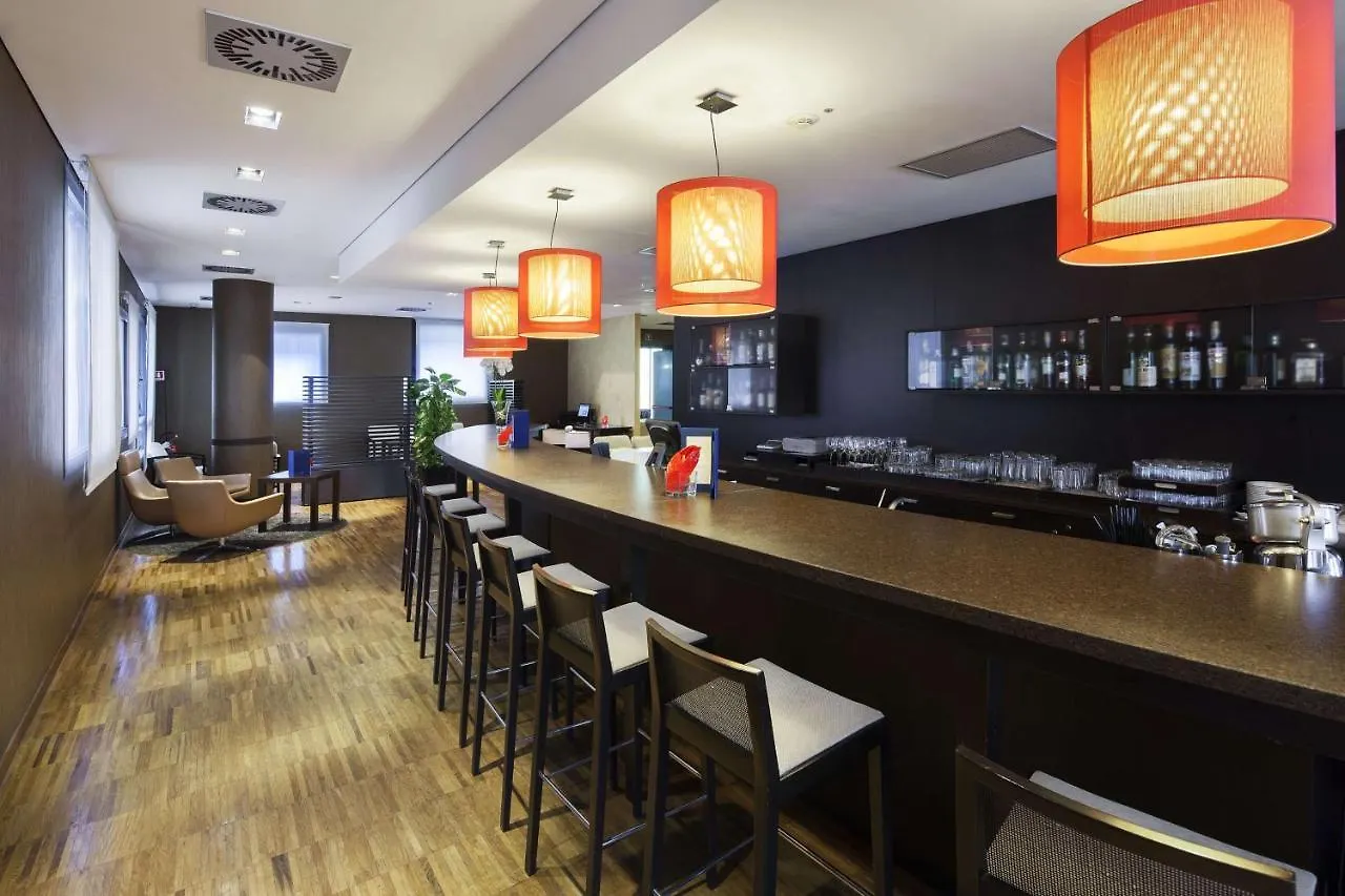 Nh Milano Fiera Hotel Rho 4*,