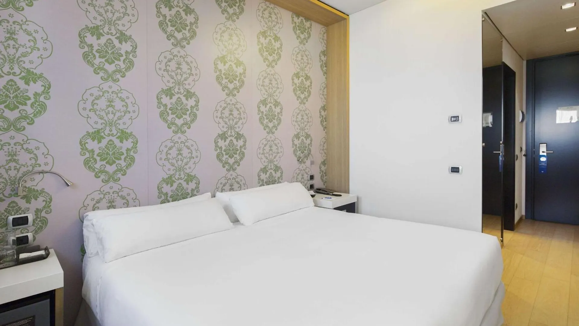 Nh Milano Fiera Hotel Rho 4*,
